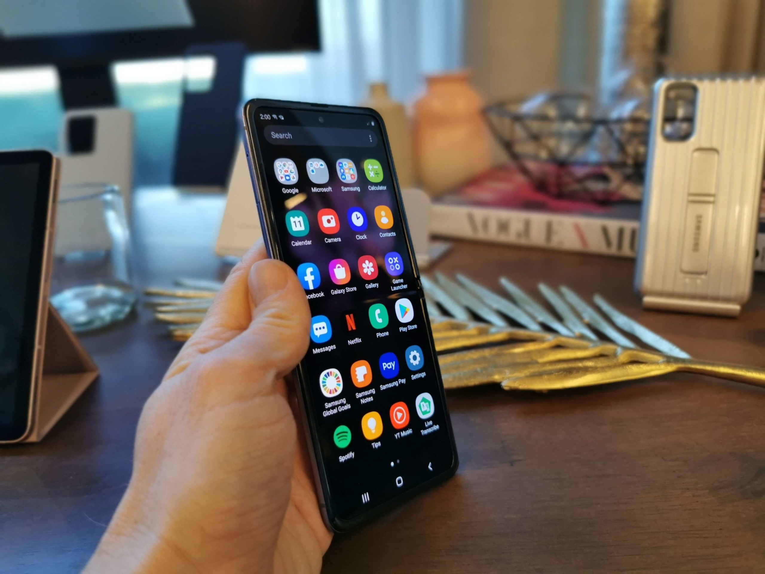 SAMSUNG Galaxy Z Flip 4 Mobile 6.7