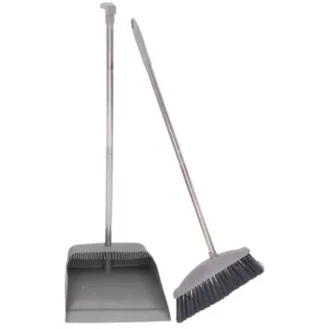 Broom and trowel Rubberized edge