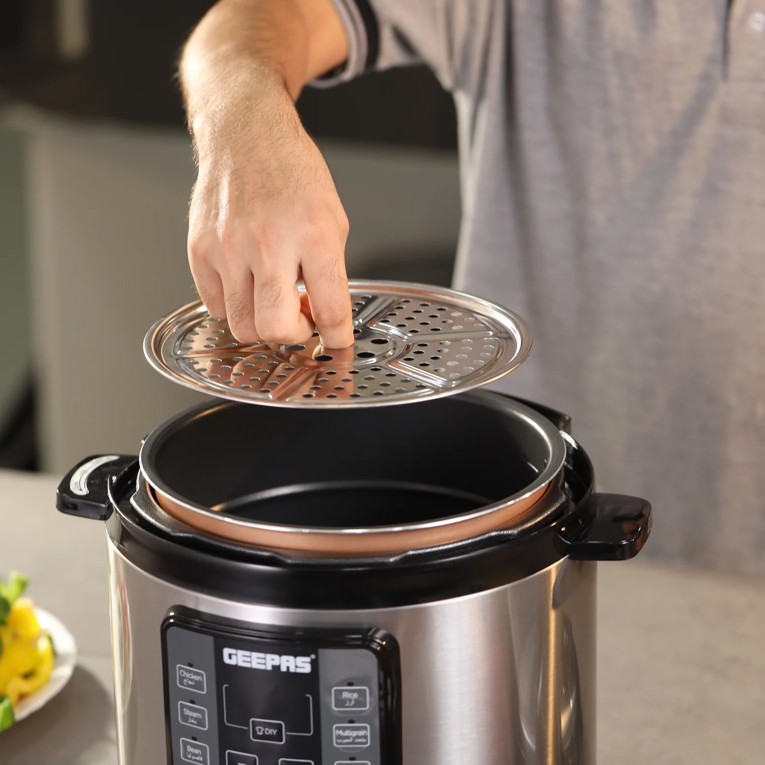 GMC5326L_-7 Geepas Digital Pressure Cooker 6L 1000W