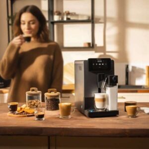 Cremmaet Latte Compact is a fully automatic coffee machine with 19 bar pressure, Thermoblock system, built-in 5 degree grinder, 400 ml milk tank, touch screen and 6 different coffee drinks.