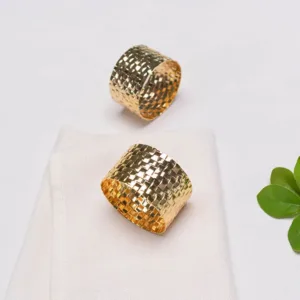 Marcelo 2-piece gold napkin ring set